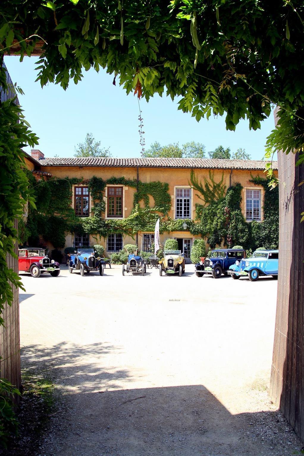 Domaine Du Gouverneur, Hotel, Restaurant & Golf Monthieux Exteriör bild